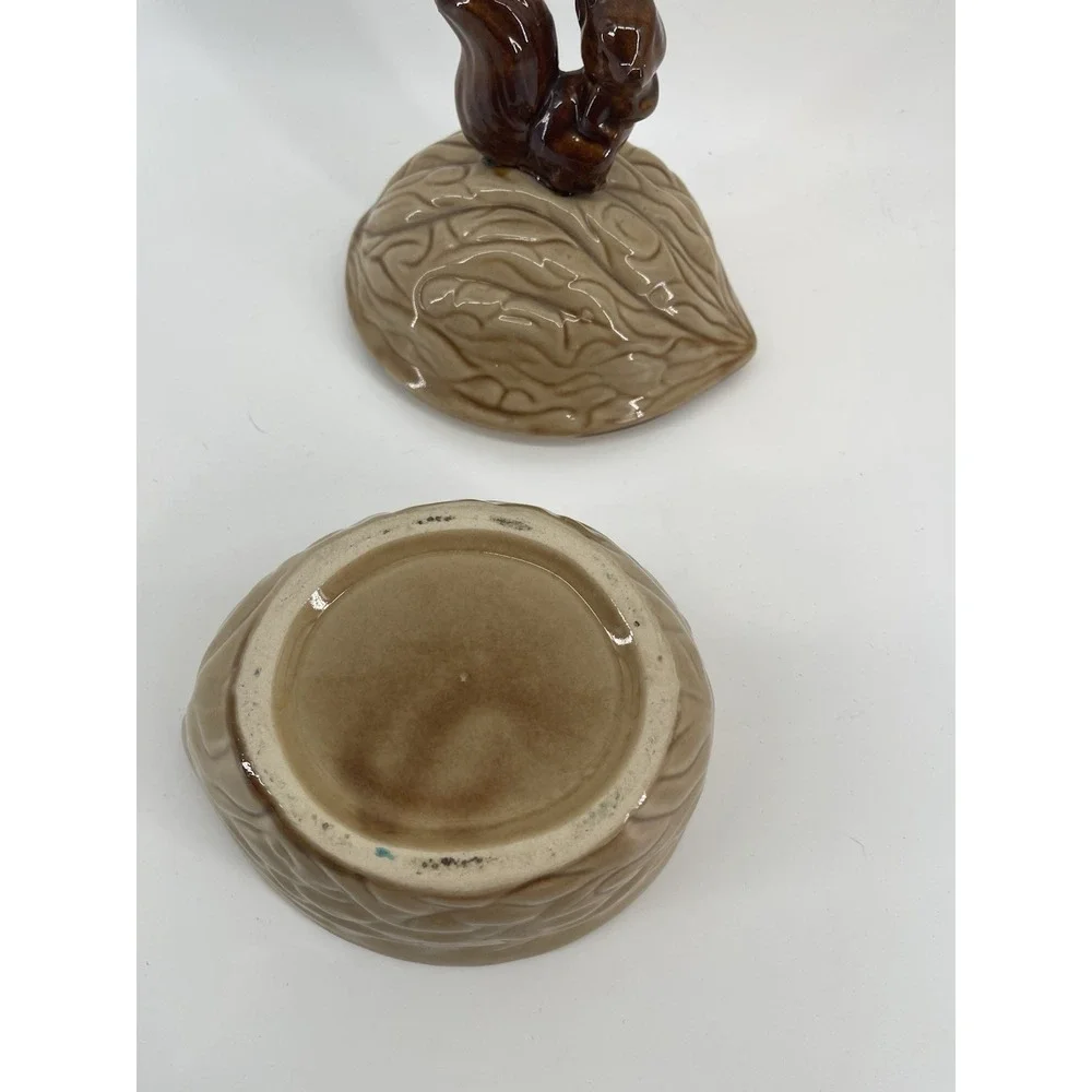 Ceramic Squirrel‎ On Creme Acorn Walnut Candy Dish Nut Bowl Serving Jar Vintage
